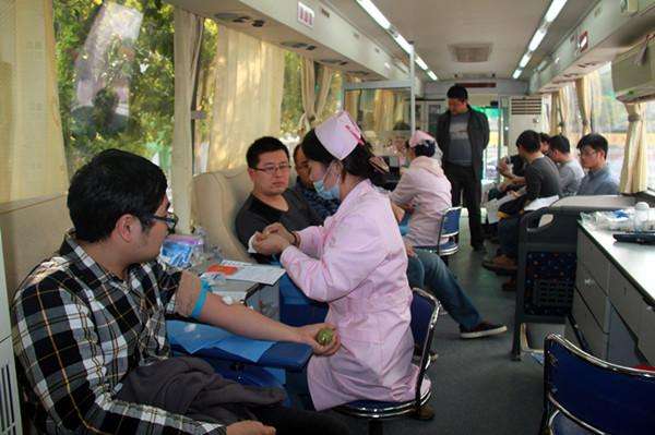 競爭惡劣，獻(xiàn)血車價格也不能成為搶奪市場的主要因素
