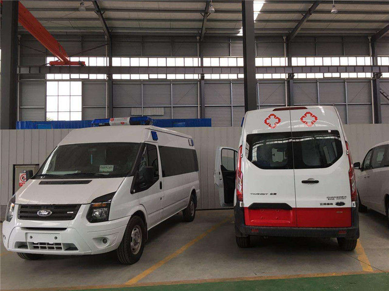 救護(hù)車(chē)購(gòu)買(mǎi)的時(shí)候注意事項(xiàng)有哪些？這一點(diǎn)非常重要02